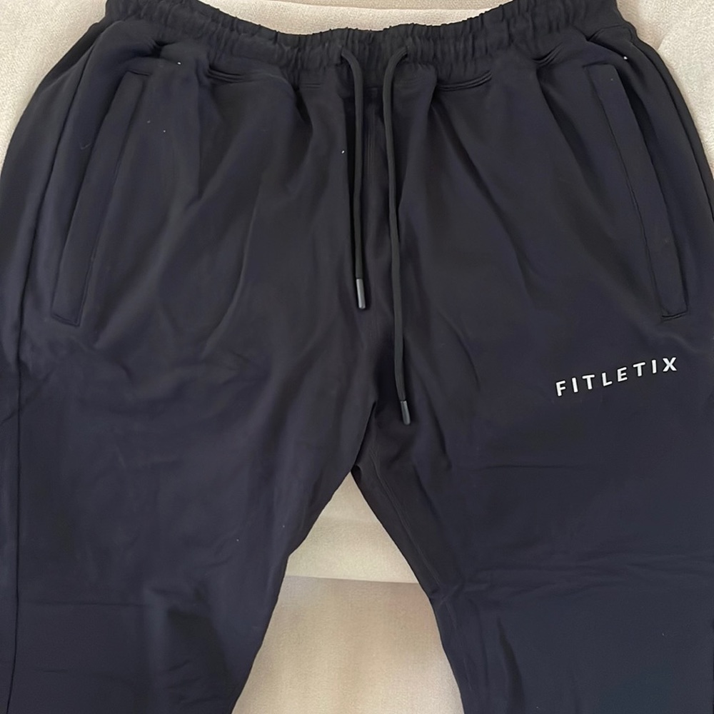 Fitletix joggers medium black.